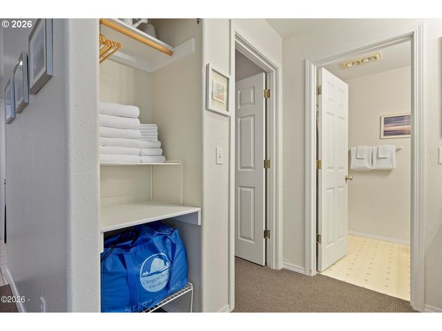 5201 Sw HIGHWAY 101, Lincoln City, OR 97367