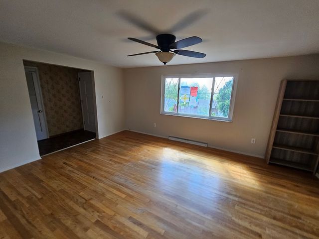200 Lookout Dr, Oakdale, PA 15071