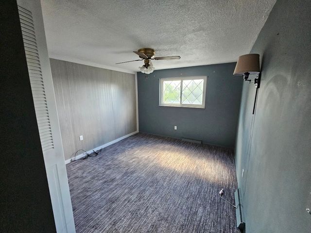 200 Lookout Dr, Oakdale, PA 15071