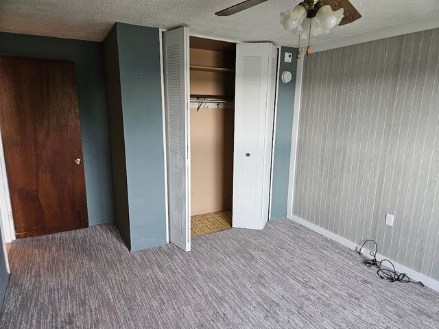 200 Lookout Dr, Oakdale, PA 15071