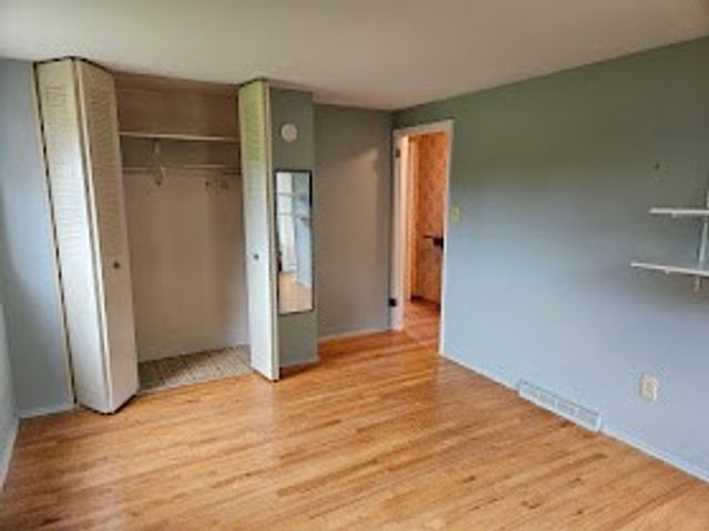200 Lookout Dr, Oakdale, PA 15071