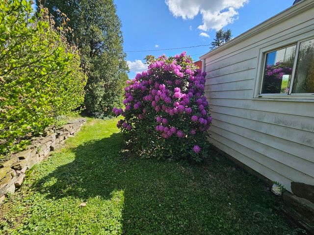200 Lookout Dr, Oakdale, PA 15071