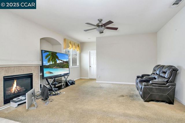 3605 GLORIA CT, Stockton, CA 95205