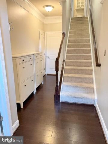 35 MERIDIAN LN, Towson, MD 21286