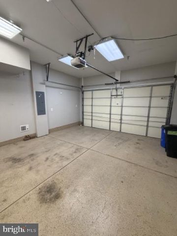 35 MERIDIAN LN, Towson, MD 21286