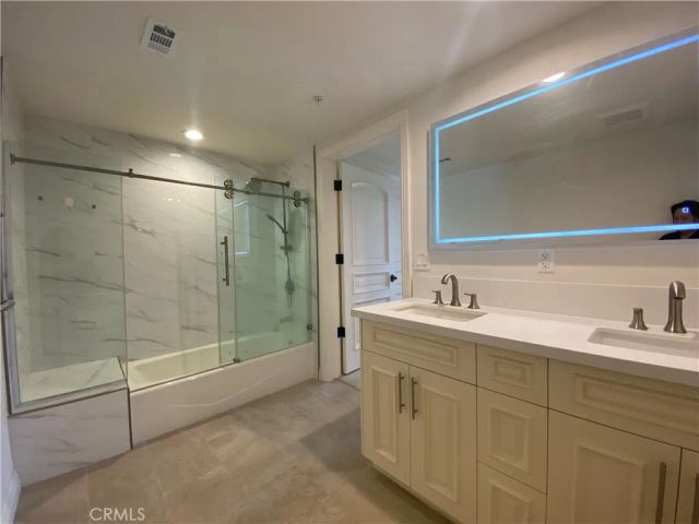 1598 Long Beach Boulevard 209, Long Beach, CA 90813