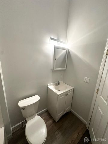 55 Cutters Dock Road B, Middlesex, NJ 07095