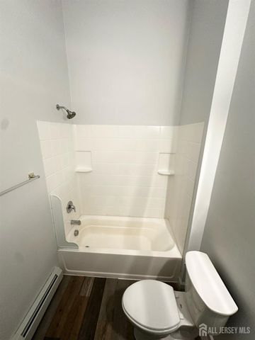 55 Cutters Dock Road B, Middlesex, NJ 07095