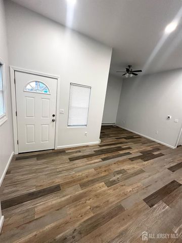 55 Cutters Dock Road B, Middlesex, NJ 07095