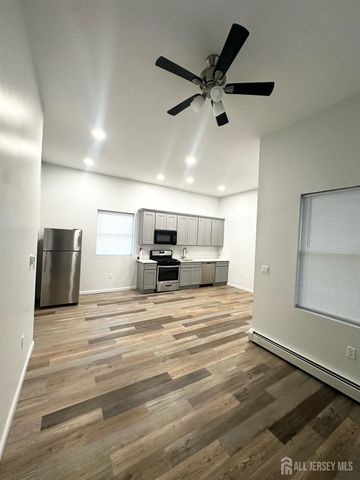 55 Cutters Dock Road B, Middlesex, NJ 07095