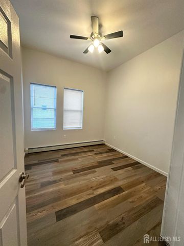 55 Cutters Dock Road B, Middlesex, NJ 07095