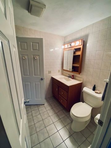 479 Providence Street C4, Warwick, RI 02886