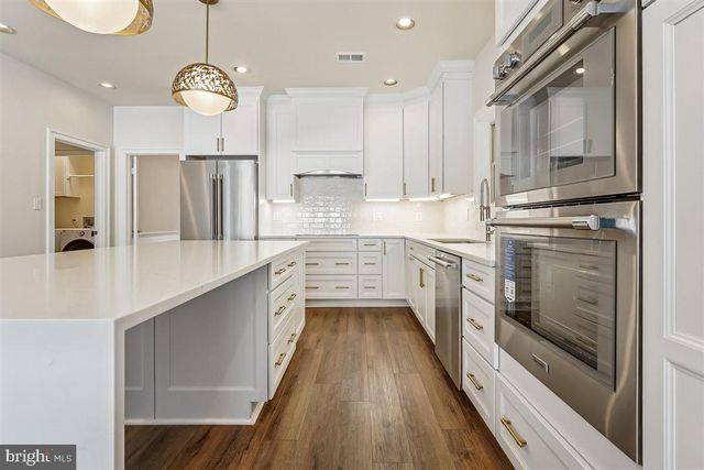 1608 AERIE LN, Mclean, VA 22101