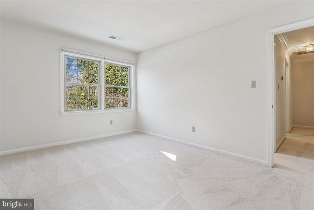 1608 AERIE LN, Mclean, VA 22101