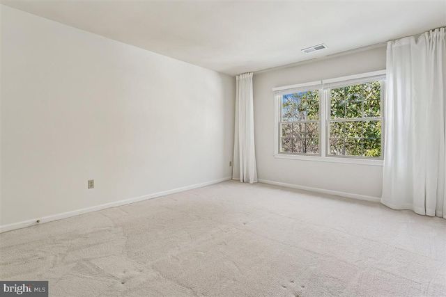 1608 AERIE LN, Mclean, VA 22101