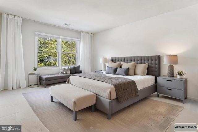 1608 AERIE LN, Mclean, VA 22101