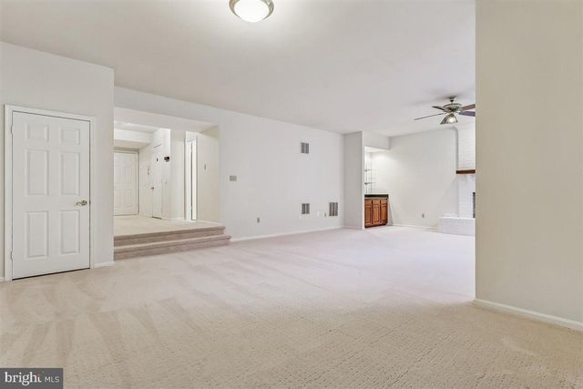 1608 AERIE LN, Mclean, VA 22101