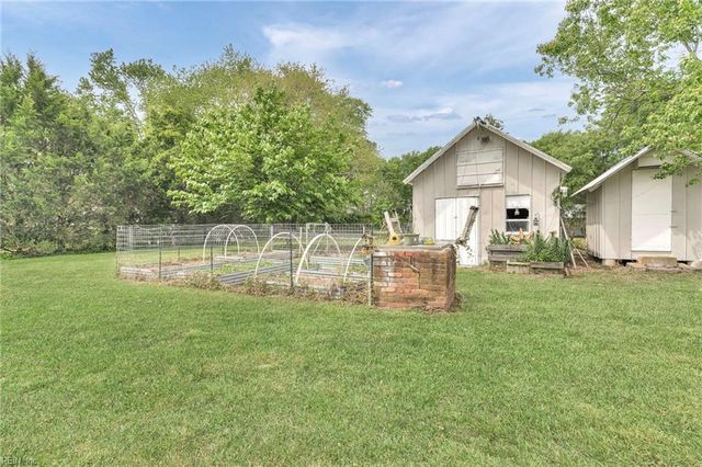 6 Langley ST, Poquoson, VA 23662