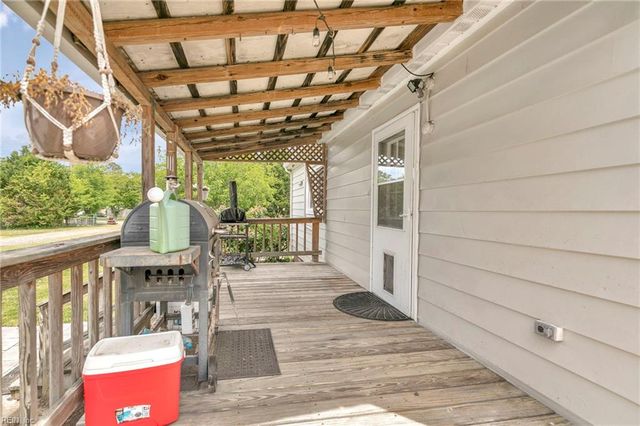 6 Langley ST, Poquoson, VA 23662