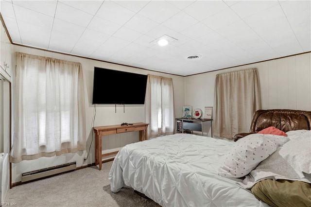6 Langley ST, Poquoson, VA 23662