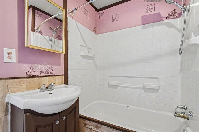 3120 Woodlawn Street, Niles, MI 49120