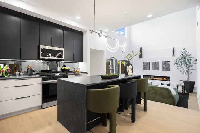 3343 Parvia Avenue, Dallas, TX 75212