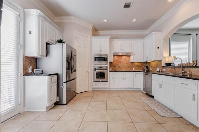 3043 Royal Oaks Grove, Houston, TX 77082