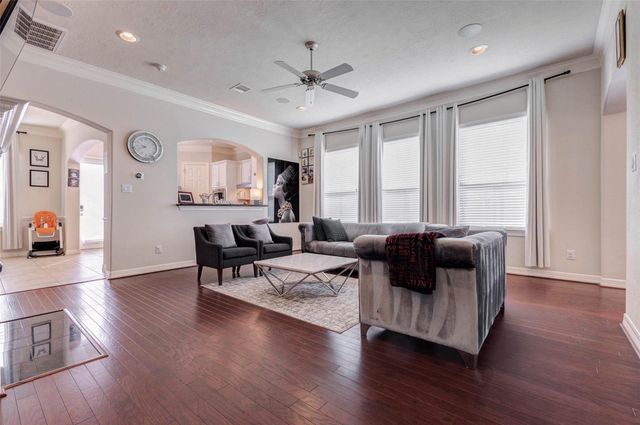 3043 Royal Oaks Grove, Houston, TX 77082