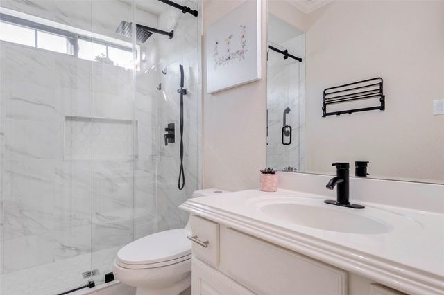 3043 Royal Oaks Grove, Houston, TX 77082