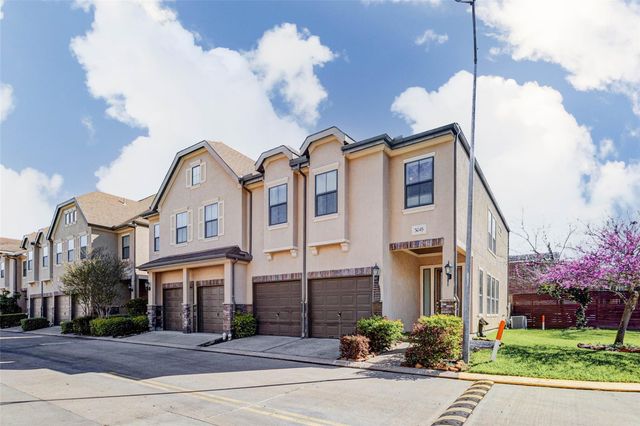 3043 Royal Oaks Grove, Houston, TX 77082