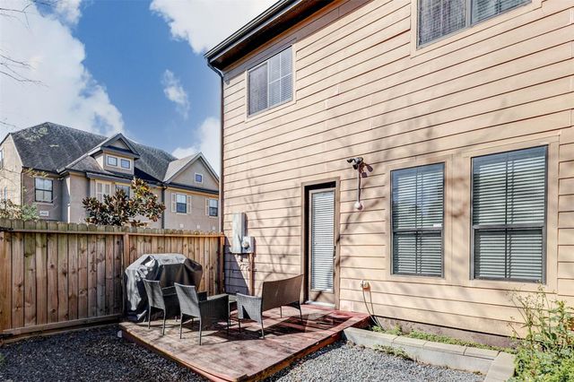 3043 Royal Oaks Grove, Houston, TX 77082