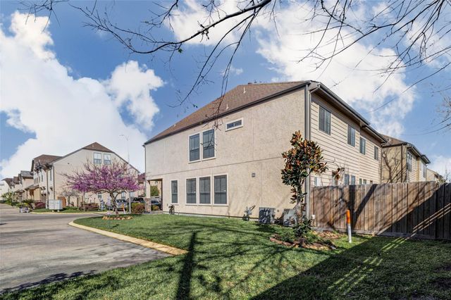 3043 Royal Oaks Grove, Houston, TX 77082