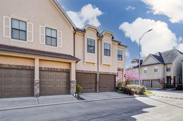 3043 Royal Oaks Grove, Houston, TX 77082