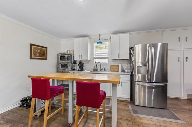 10719 Albury Drive, Houston, TX 77096