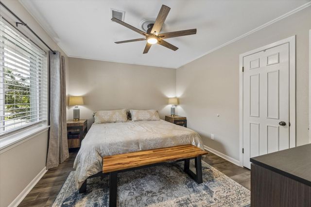 10719 Albury Drive, Houston, TX 77096