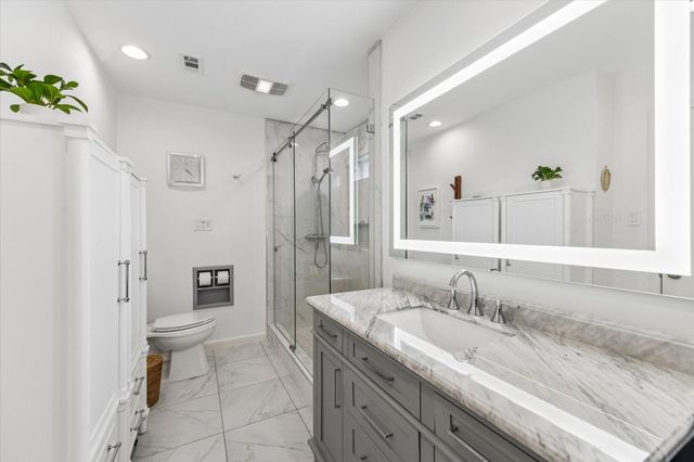 10719 Albury Drive, Houston, TX 77096