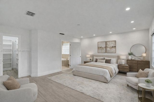 19710 NE 23rd Ave, Miami, FL 33180