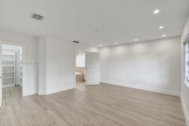 19710 NE 23rd Ave, Miami, FL 33180