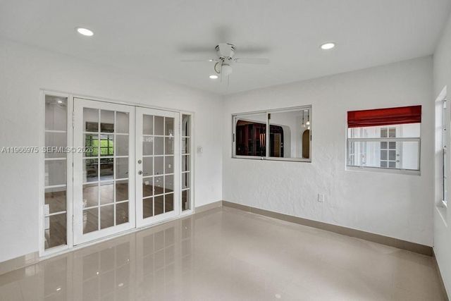 19710 NE 23rd Ave, Miami, FL 33180