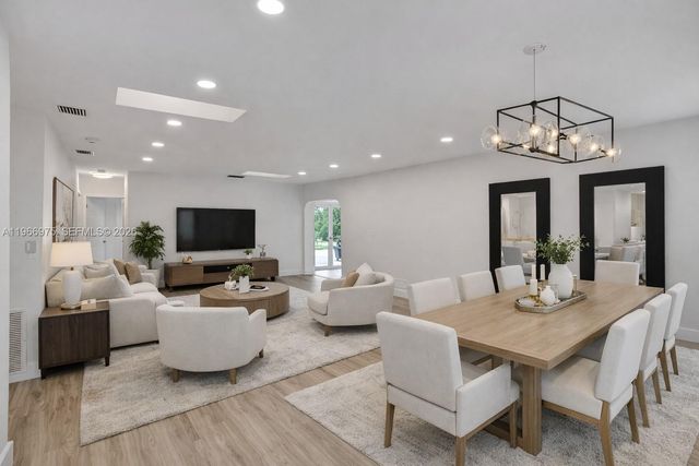 19710 NE 23rd Ave, Miami, FL 33180