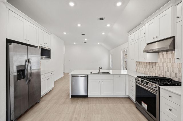 6318 Seafoam Lake Drive, Katy, TX 77493