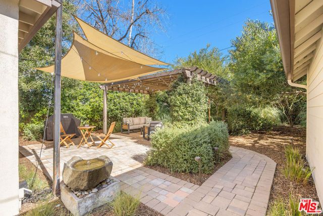 2717 W Avenue 30, Los Angeles, CA 90065