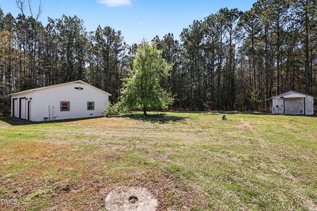 1768 Old Hinton Road, Princeton, NC 27569