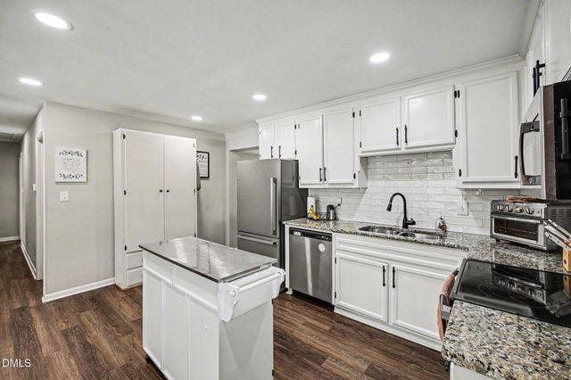 1768 Old Hinton Road, Princeton, NC 27569