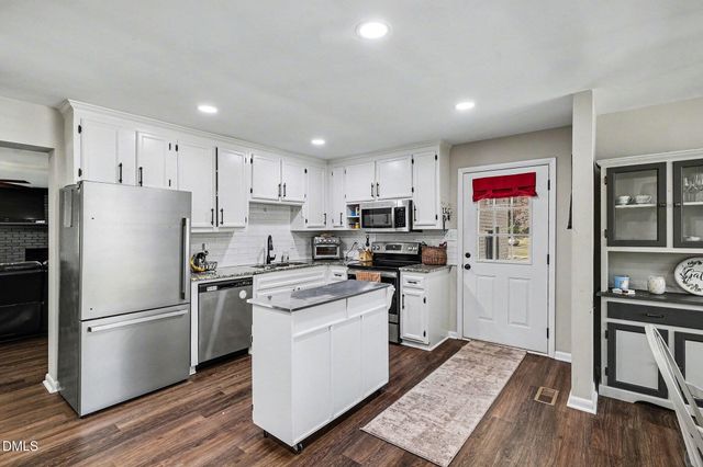 1768 Old Hinton Road, Princeton, NC 27569