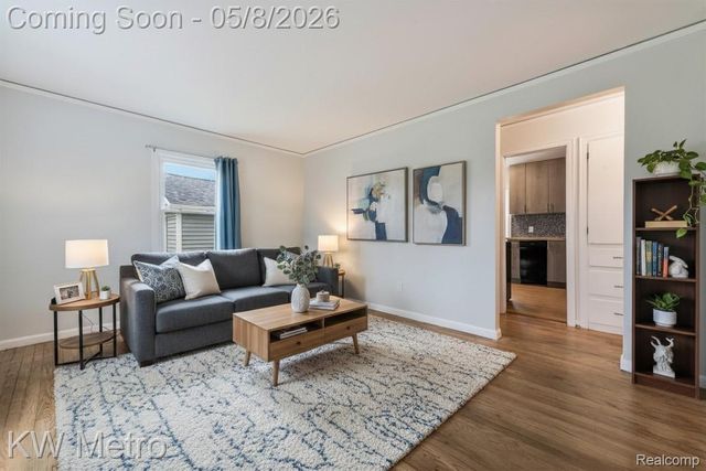 13631 Kingston Street, Oak Park, MI 48237