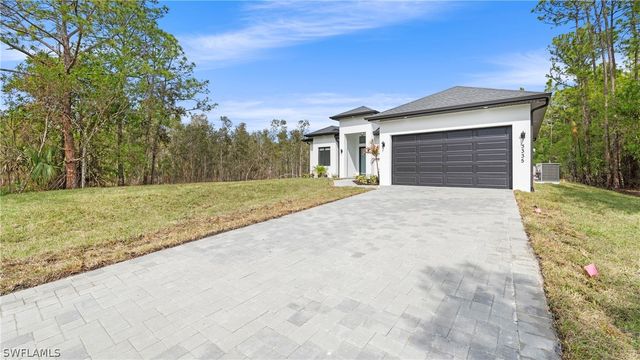 3335 66th AVE NE, Naples, FL 34120