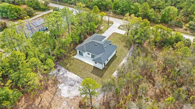 3335 66th AVE NE, Naples, FL 34120