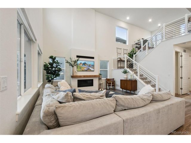 9989 Victor St, Commerce City, CO 80022