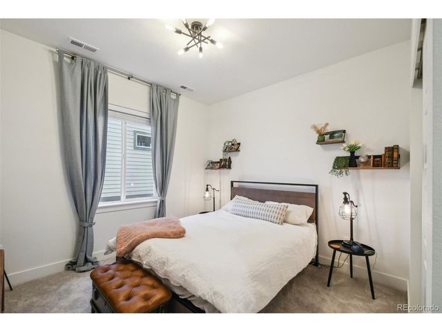 9989 Victor St, Commerce City, CO 80022